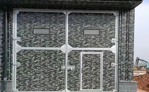 金台工业平开门