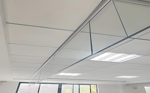 金台玻璃挡烟垂壁