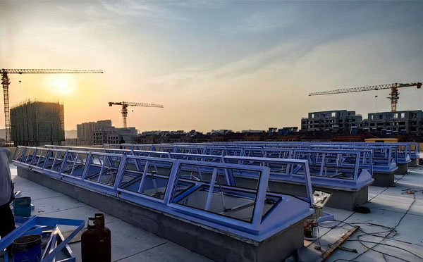 消防金台排烟窗工作原理