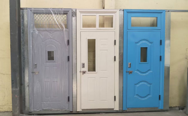 金台学校教室门