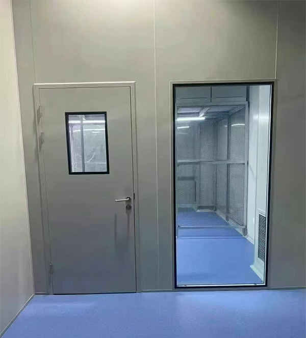 学校教学楼完成金台防火门标准化安装