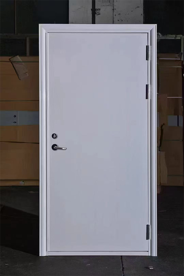 社区活动中心加装金台防火门保障居民安全 社区活动中心加装金台防火门保障居民安全